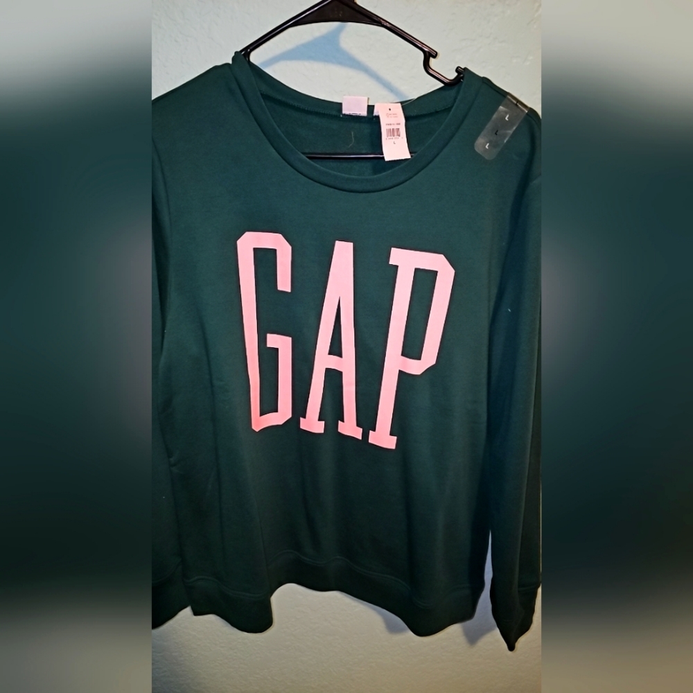 Gap green sweater